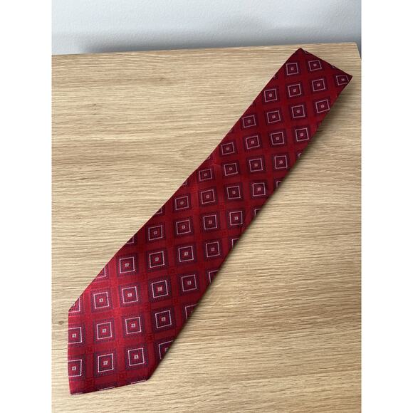 Burma Bibas Red with Blue and White Geometric Designer 100% Silk Tie - Picture 3 of 6
